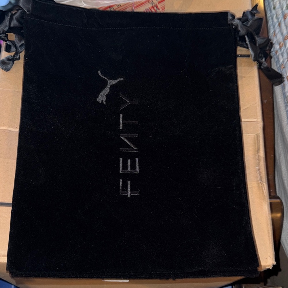 RIHANNA FENTY DUST BAGS (9 TOTAL)